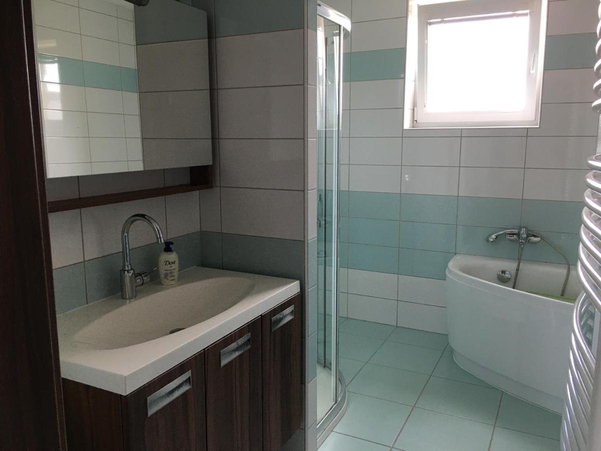 Apartmán Krásná vyhlídka Dolni Benesov Esterno foto